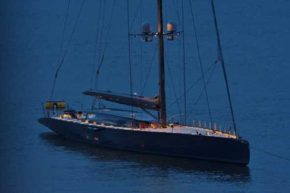 15 July 2023 - 21:55:04
Their last night and no underwater lights in use. Some hoe it looks a whole lot more elegant.
----------------------
Superyacht Ngoni  no underwater lights